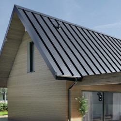Stehfalz Terrano Stahl f&uuml;r Dach &amp; Wand 0,50mm St&auml;rke 316mm Breite 35&micro;m ThyssenKrupp Wood Farbbeschichtung mit Pr&auml;gung